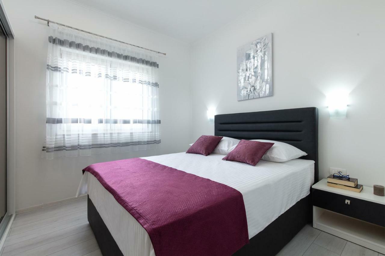 Villa Apartments Kordic Kaštela Zewnętrze zdjęcie