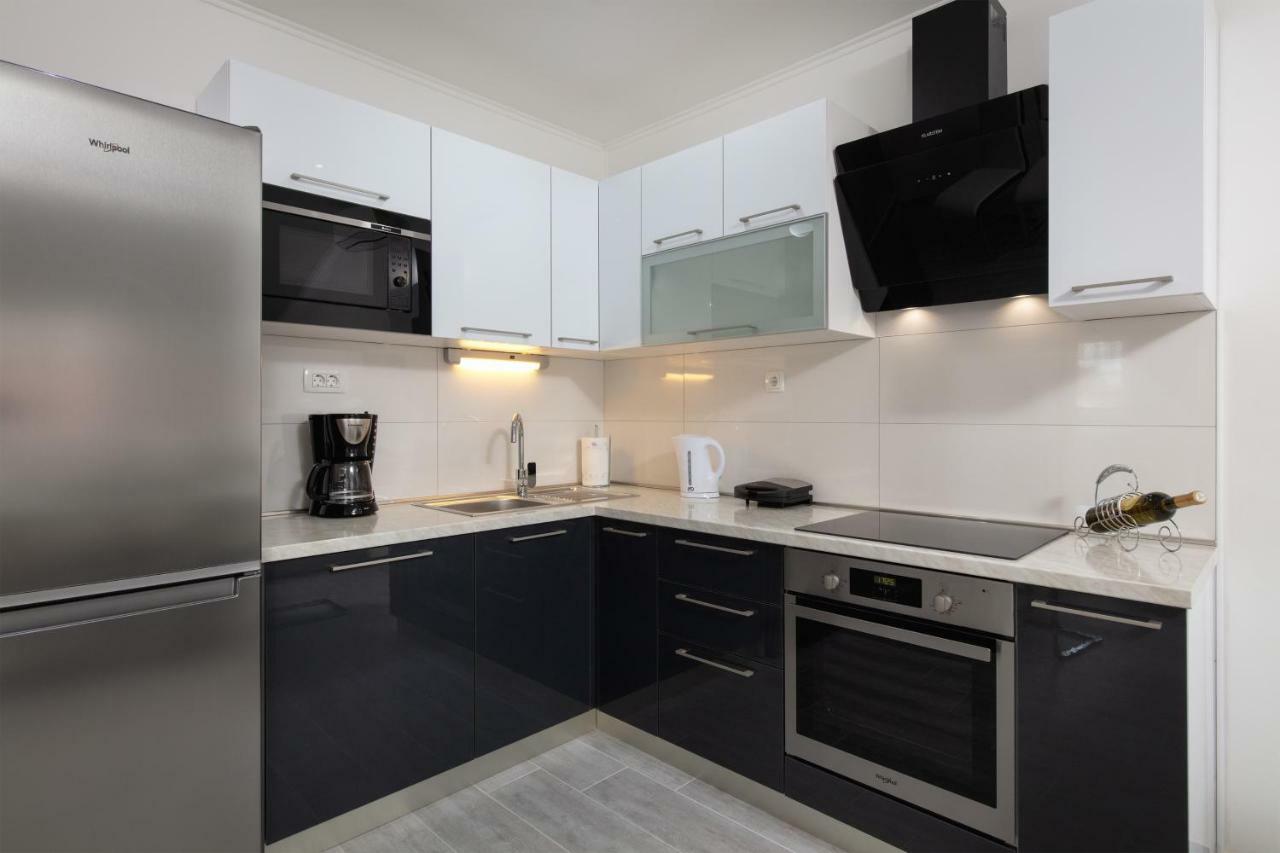 Villa Apartments Kordic Kaštela Zewnętrze zdjęcie