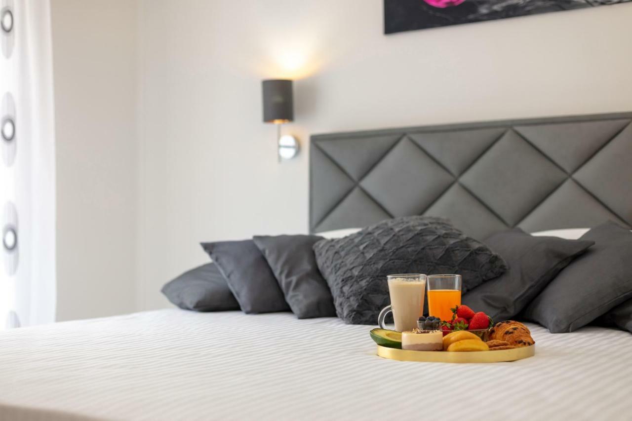 Villa Apartments Kordic Kaštela Zewnętrze zdjęcie
