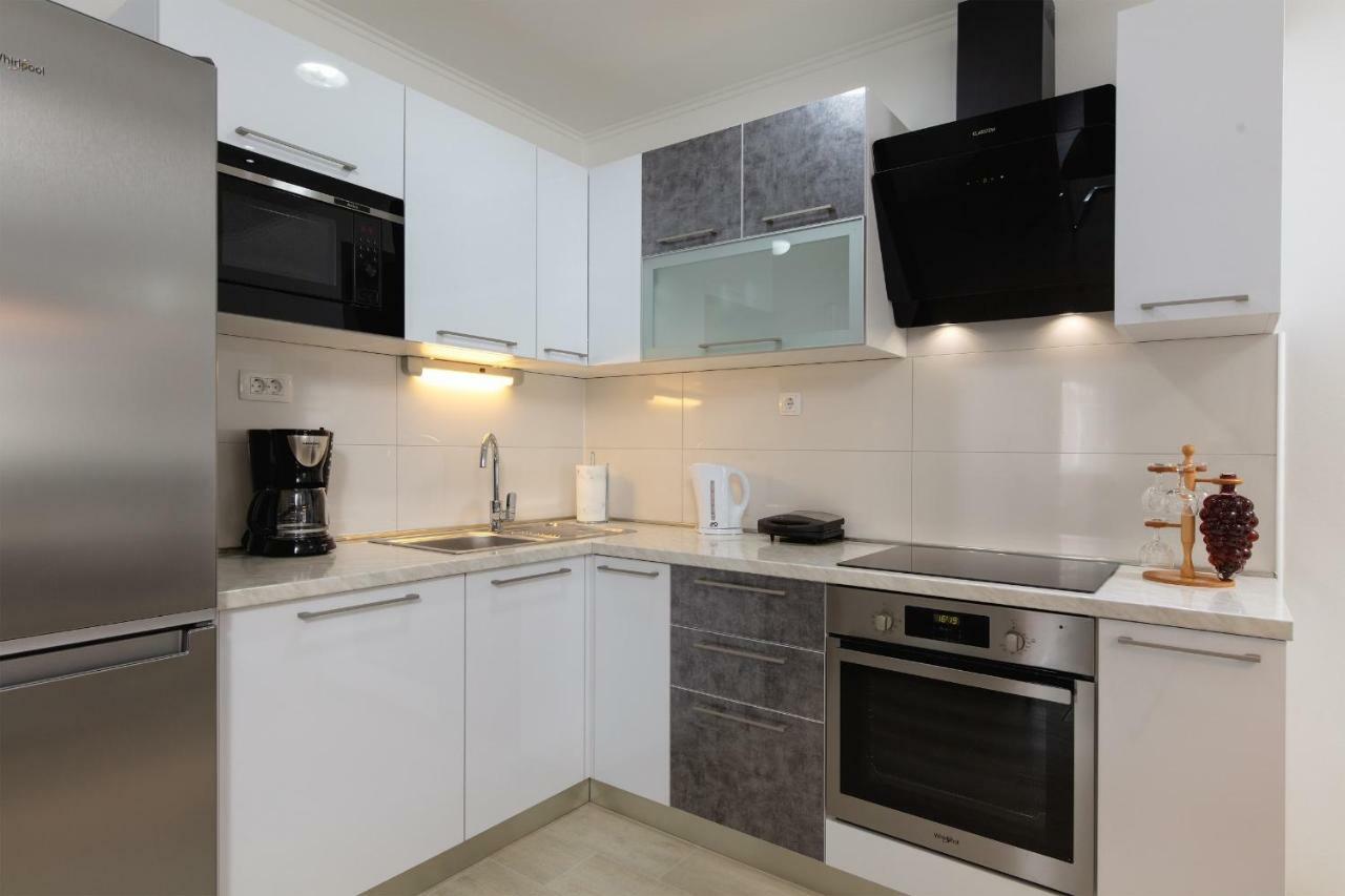 Villa Apartments Kordic Kaštela Zewnętrze zdjęcie