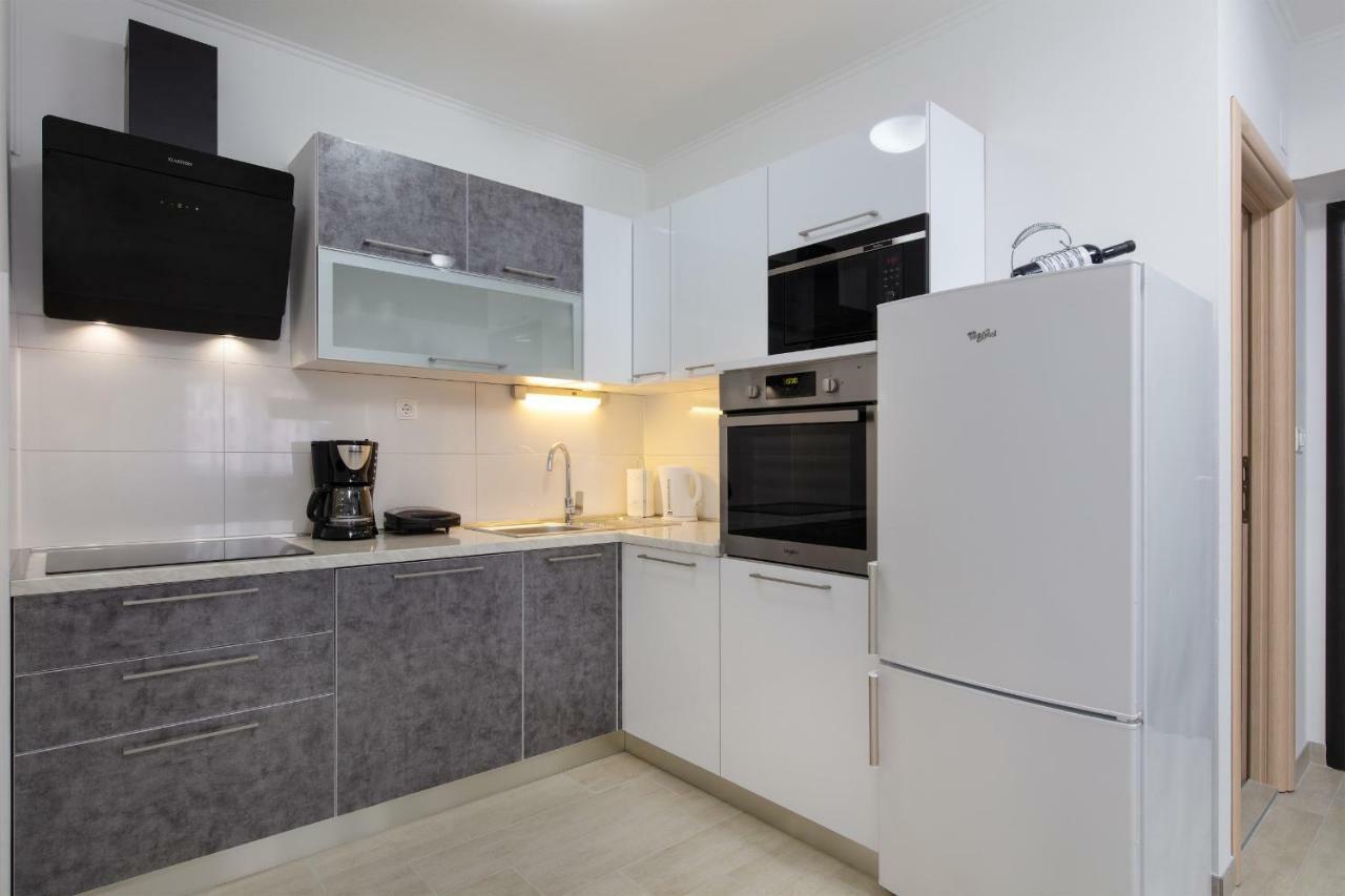 Villa Apartments Kordic Kaštela Zewnętrze zdjęcie